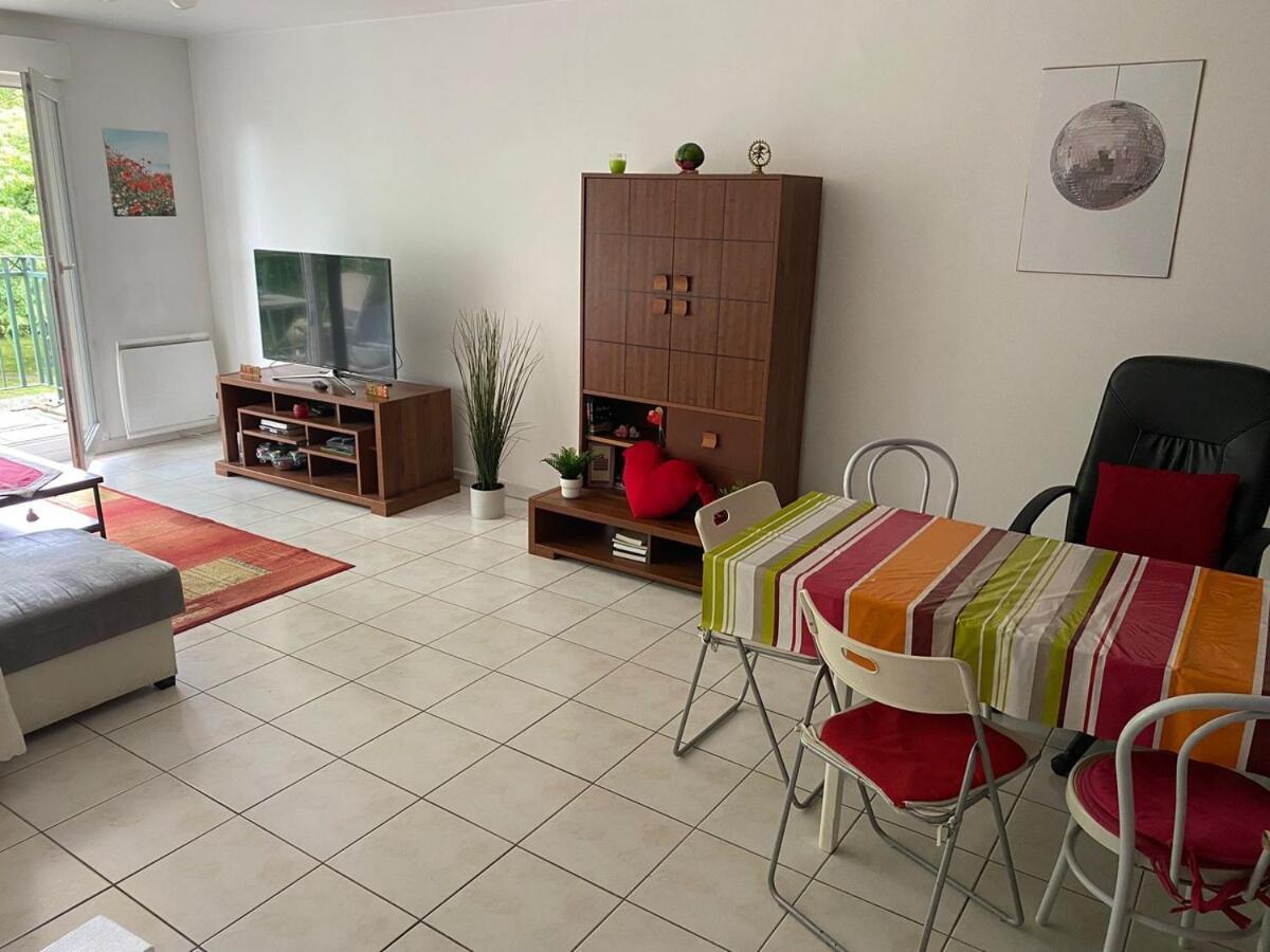 Appart'Hotel F3 Next To Paris & Disneyland Noisy-le-Grand Eksteriør billede